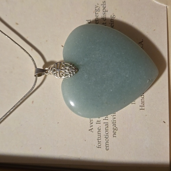 Heart Shaped Green Aventurine i - Picture 6 of 6